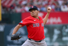 Suarez Returns, Bunts Win, Red Sox Crush Blue Jays Suarez Returns, Bunts Win, Red Sox Crush Blue Jays
