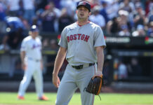 Red Sox let 10-game win streak die in ninth inning Red Sox let 10-game win streak die in ninth inning
