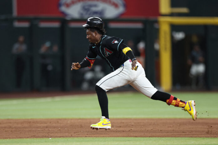 Perdomo Exits Early With Knee Soreness as D-backs Win